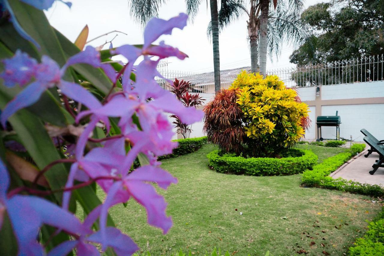 Urdesa Suites Hotel Guayaquil Ngoại thất bức ảnh
