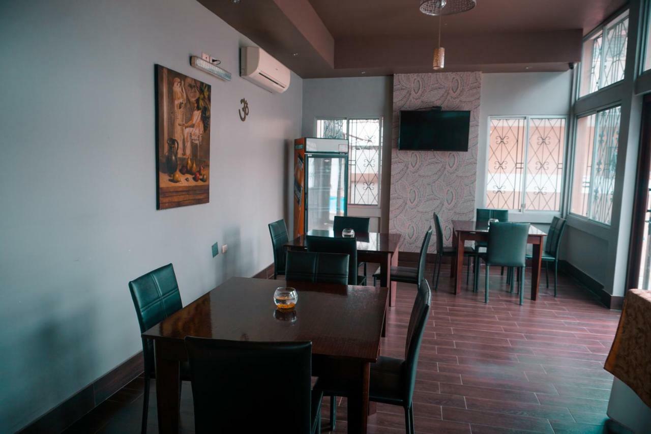 Urdesa Suites Hotel Guayaquil Ngoại thất bức ảnh